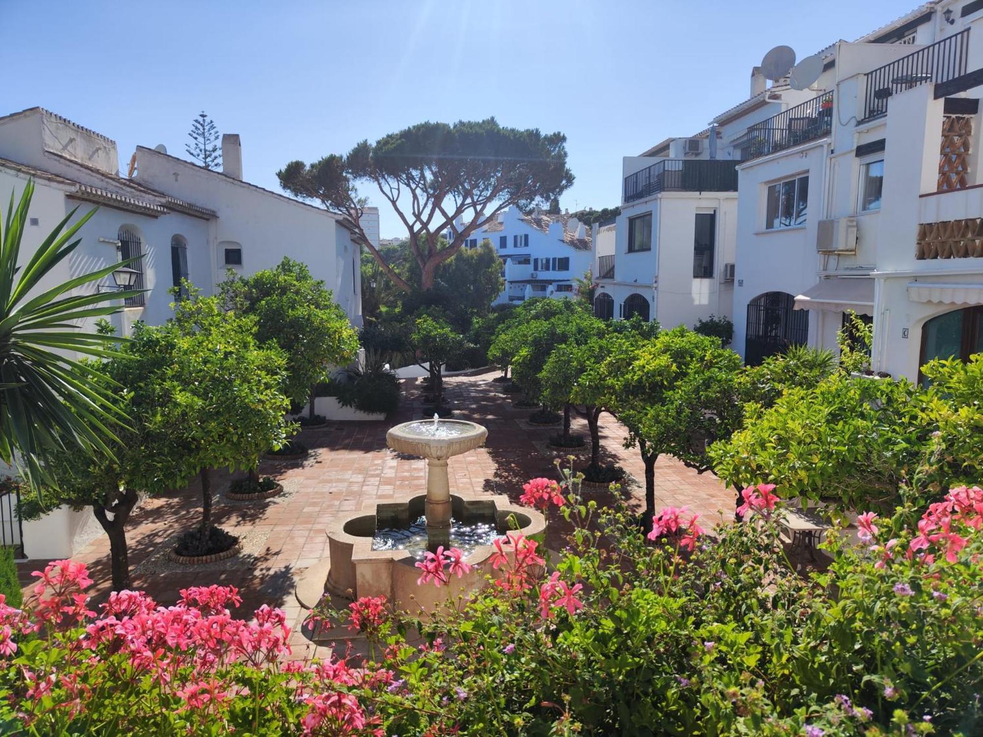 Dona Lola , Luminoso Apartamento Calahonda, Mijas Sitio de Calahonda Zewnętrze zdjęcie